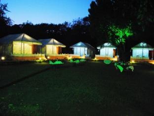 The Aravali Tent Resort Udaipur Eksteriør billede