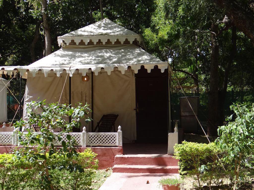 The Aravali Tent Resort Udaipur Eksteriør billede
